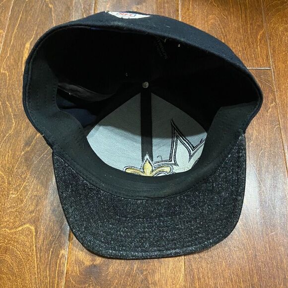 Reebok Vintage NFL New Orleans Saints Shadow Black Gold Fitted Hat Cap Mens L/XL - Picture 7 of 8